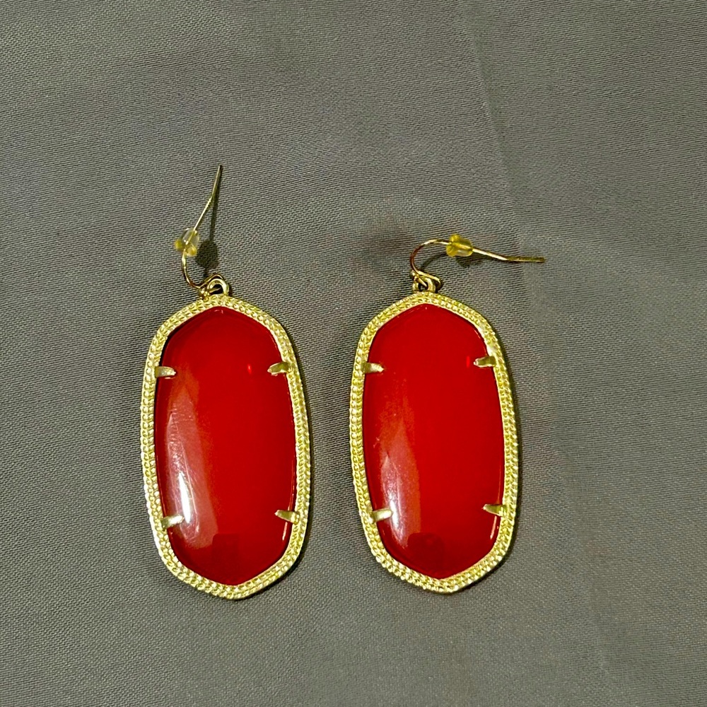 Kendra Scott Elle Earrings Berry Red in Gold